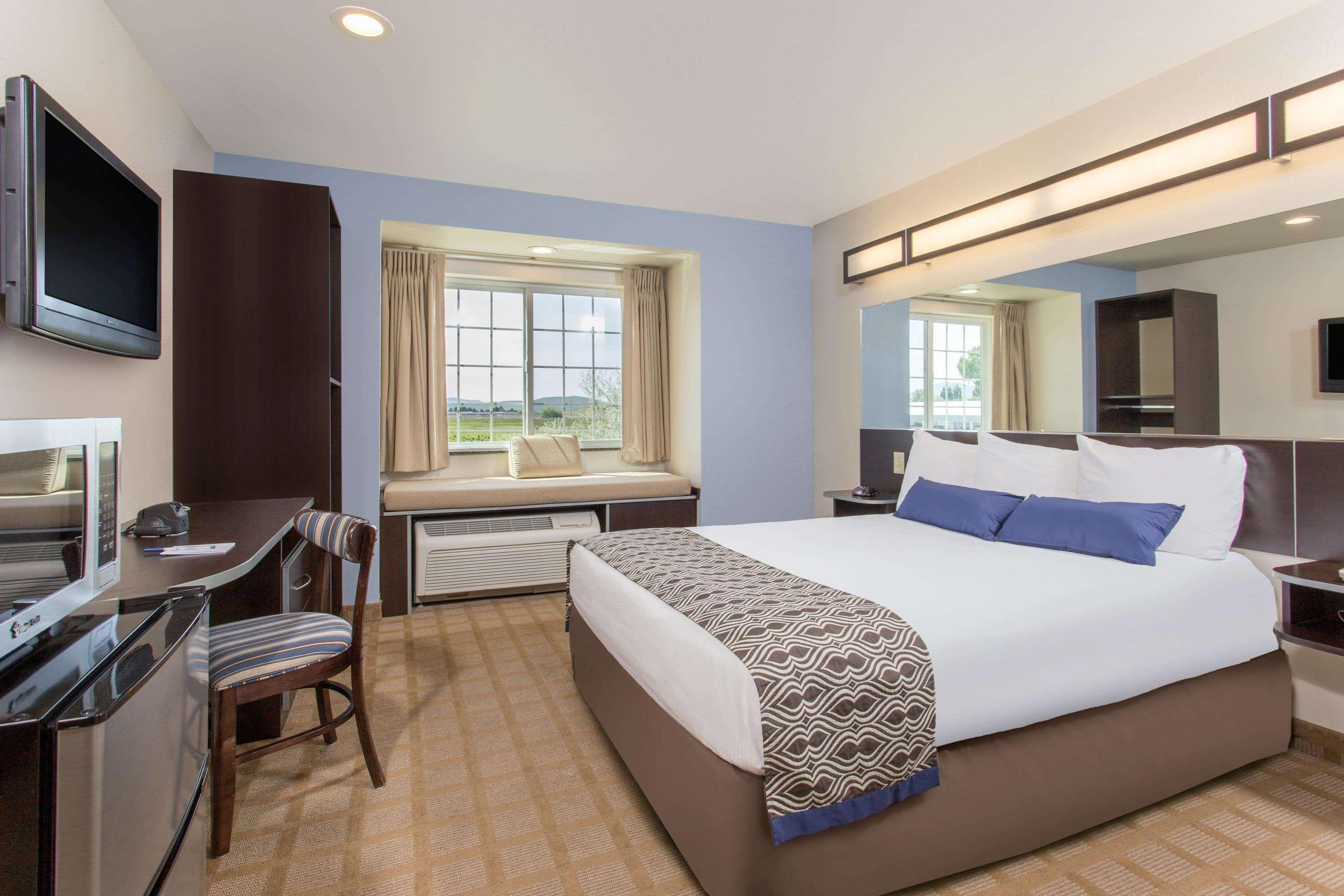 Microtel Inn & Suites By Wyndham Klamath Falls Bagian luar foto