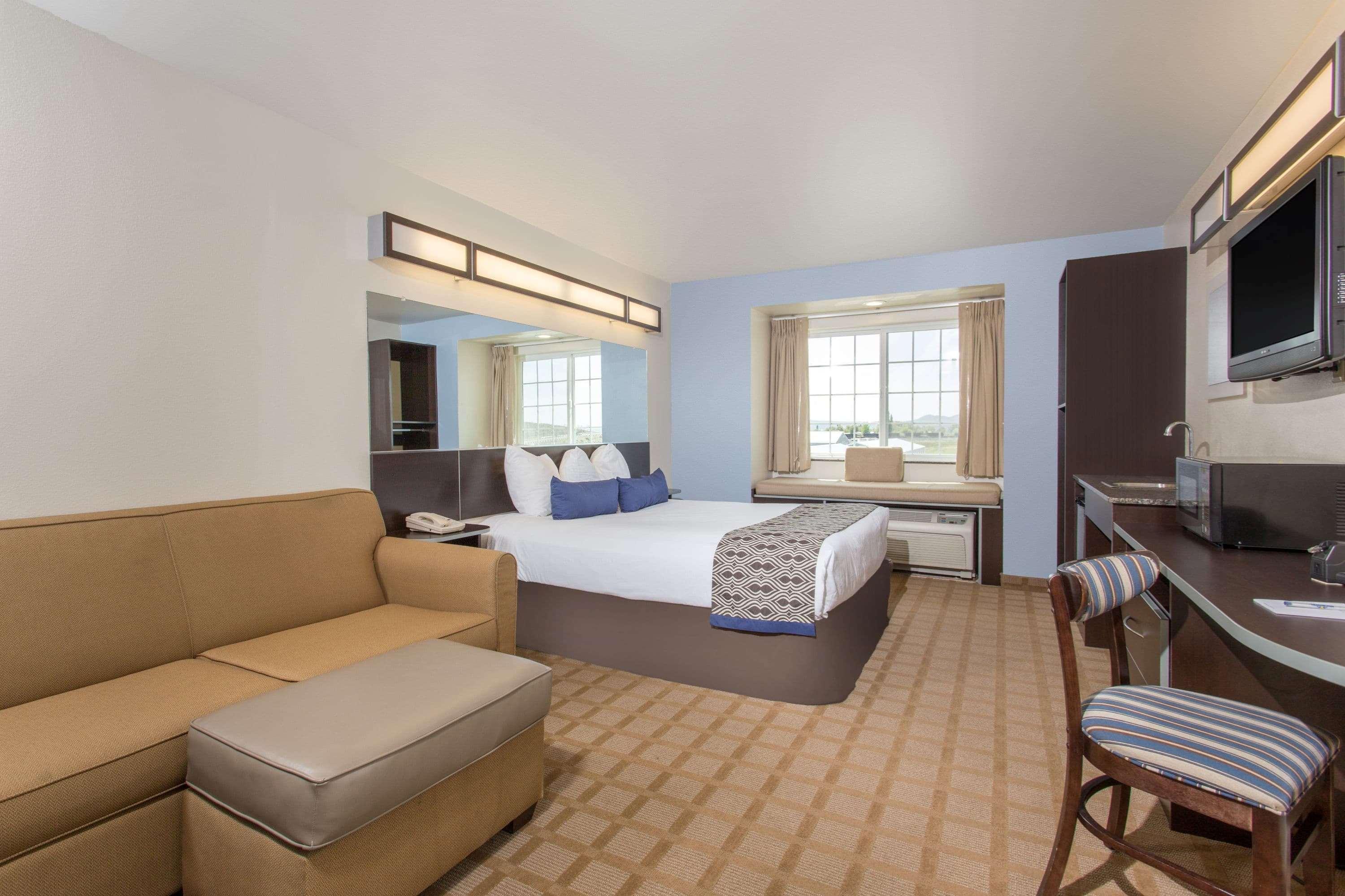 Microtel Inn & Suites By Wyndham Klamath Falls Bagian luar foto